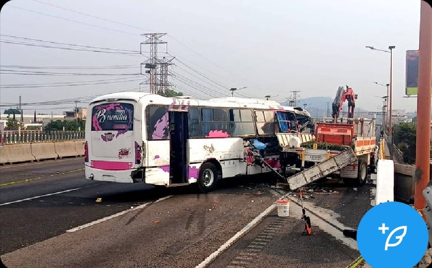 Fuerte accidente sobre la México-Pachuca deja al menos un muerto